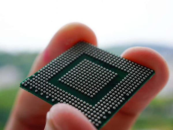 印刷電路板上維修BGA的步驟？